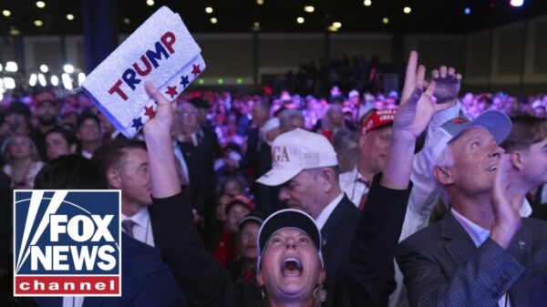 Crowd goes ‘absolutely nuts’ for Trump’s victory, Fox reports