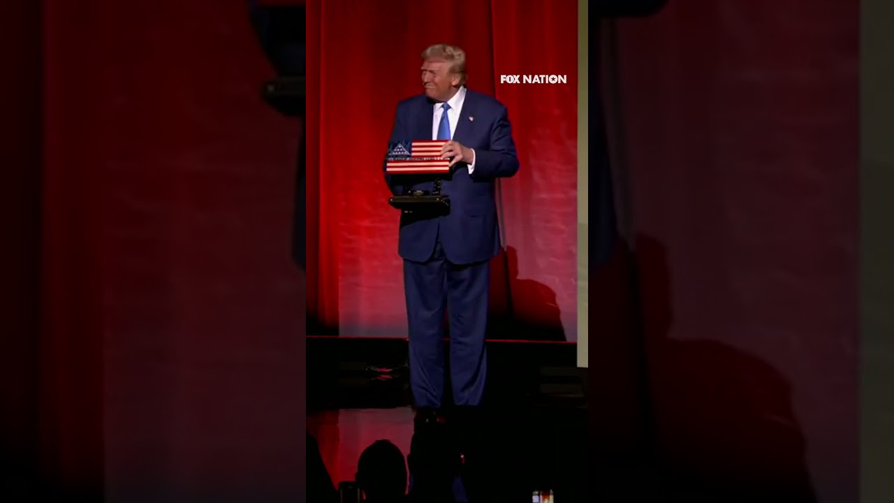 Trump receives big welcome at 2024 Fox Nation #PatriotAwards to receive ‘Patriot of the Year’ award