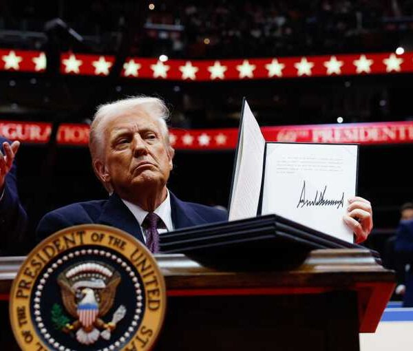 VIDEO: Here Are The List of All Executive Order Trump Signed on Day One